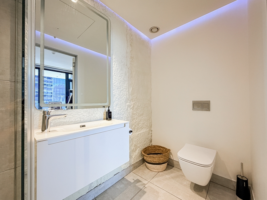 2 Bedroom Property for Sale in Cape Town City Centre Western Cape